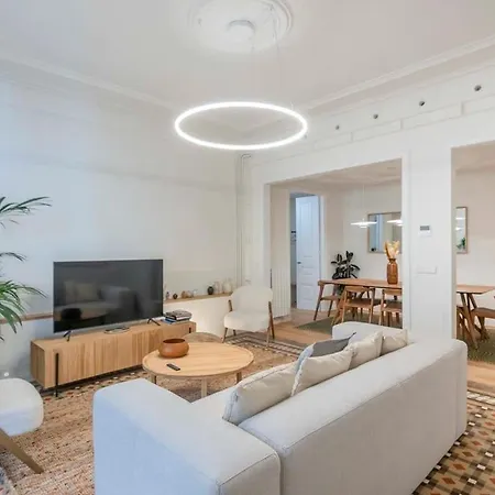 Exclusive Paseo De Gracia 5bd 5bth With Terrace 公寓 *