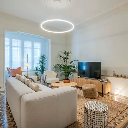 The Collection - Exclusive Paseo De Gracia 5bd 5bth With Terrace *